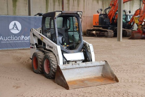 Skid steer loader Bobcat S450 Diesel 35.9kW 2015 7333 2015 2 Wheel Loaders image 7