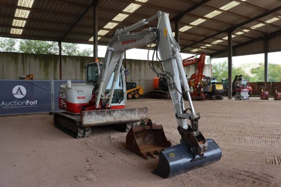 Crawler excavator Takeuchi TB290 Diesel 52kW 2019 TB290 2019 2 Crawler Excavators image 7