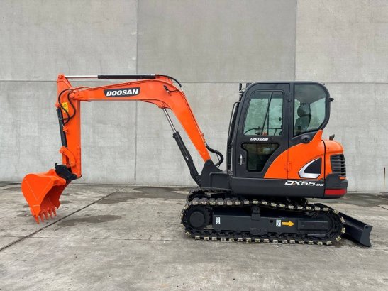 Doosan DX55-9C Diesel Midi Excavator 2018 Doosan DX55-9C 2018 2 image 7