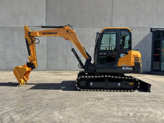 Midi excavator Hyundai R60VS Diesel 2017 R60VS 2017 2 Crawler Excavators image 7