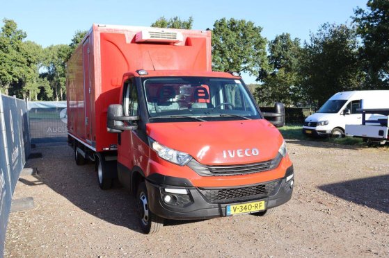 Iveco 40C18 Diesel 180hp 2018 Refrigerated Box Truck with Veldhuizen Trailer 40C18 2018 2 Refrigerated vans image 7
