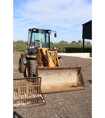Case 121E Diesel 44kW Wheel Loader 2008 121E 2008 2 Wheel Loaders image 7
