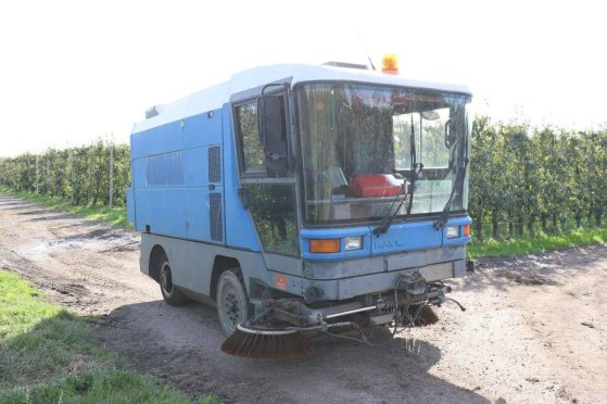 Sweeper Ravo 530 ST Diesel 150hp 2004 Ravo 530 ST 2004 2 image 7
