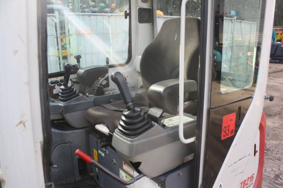 Mini excavator Takeuchi TB216 Diesel 11.5kW 2016 TB216 2016 2 image 22