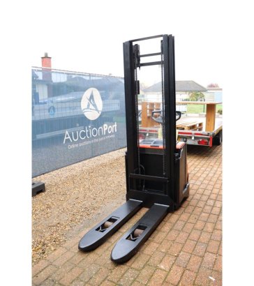 Toyota SWE140 Electric Stacker 1400kg 3.2m 2017 SWE140 2017 2 image 7