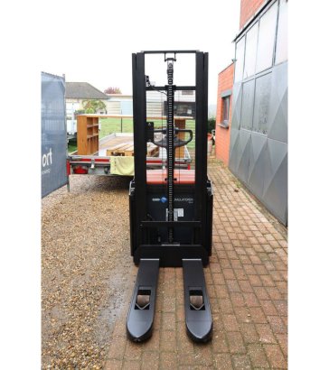 Stacker BT SWE120 Electric 1200kg 2.9m 2016 BT SWE120 2016 2 image 22