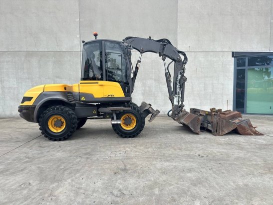 Tire crane Mecalac 12MTX Diesel 2016 Mecalac 12MTX 2016 2 Mobile Cranes image 22