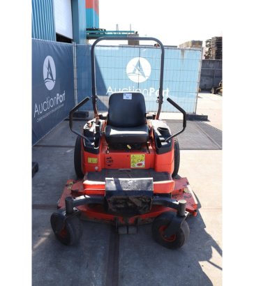 Kubota ZD326 Diesel Ride-on Mower ZD326 2 image 8