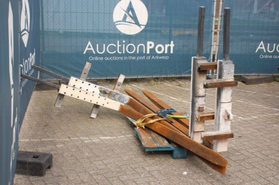 Hyundai 80D-9 Diesel Forklift 8000kg 2016 80D-9 2016 2 image 8