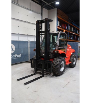 Rough-terrain forklift Manitou M26-4 Diesel 2600kg 5.5m 2015 M26-4 2015 2 Rough Terrain Forklift image 8