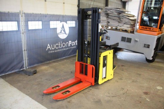 Hyster Electric Stacker 1400kg 4.63m 2017 2017 2 image 8