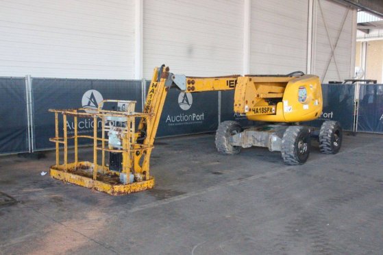 Haulotte HA18 SPX Diesel Articulated Boom Lift 17.3m 2017 Haulotte HA18 SPX 2017 2 image 8