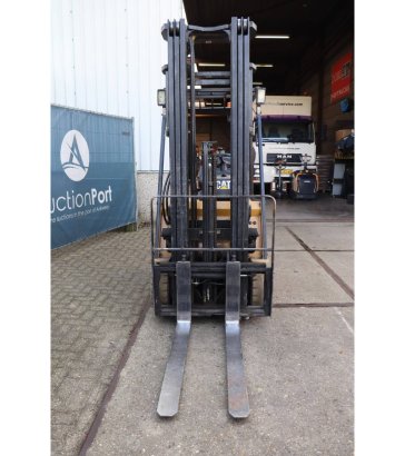Caterpillar EP15KRT Electric Forklift 1500kg 5.5m 2004 EP15KRT 2004 2 Forklift image 8
