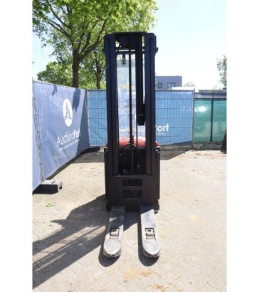 Stacker BT SPE160L Electric 2000kg 5.4m 2012 BT SPE160L 2012 2 image 8