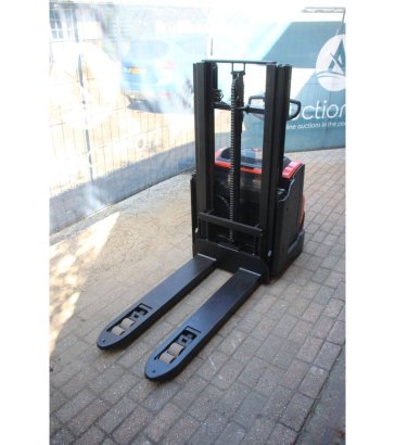 Toyota SWE200D Electric Stacker 2000kg 2.1m 2023 SWE200D 2023 2 image 8