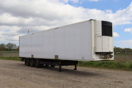 Reefer Semi-trailer Schmitz Cargobull SCB-S3B 42000kg 2017 Schmitz Cargobull SCB-S3B 2017 2 Refrigerated semi trailers ima...