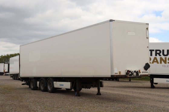 Closed Semi-Trailer Krone SD 39000kg 2011 9357 2011 2 Box semi-trailers image 8