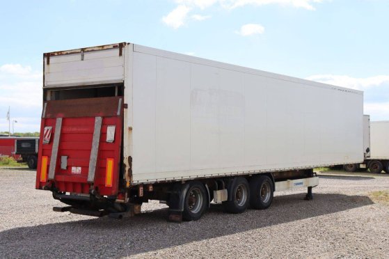 Closed Semi-Trailer Krone SD 41000kg 2010 9357 2010 2 Box semi-trailers image 8