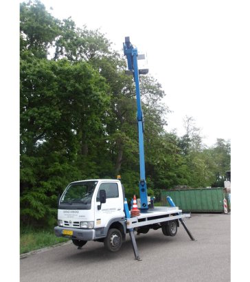 Nissan Cabstar Diesel Self-propelled Aerial Platform 17.8m 2004 Cabstar 2 image 8