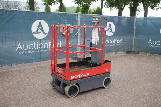 Skyjack SJ12 Electric Mast Lift Skyjack SJ12 2 image 8