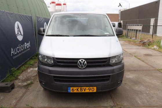 Volkswagen Caravelle Kombi Comfortline Diesel 102hp Van 2013 (Margin) Volkswagen Caravelle Kombi Comfortline 2013 2 Closed...
