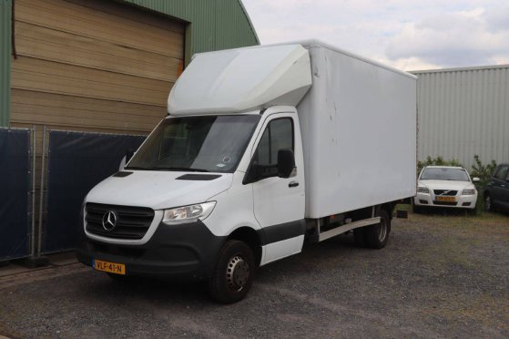 Box truck Truck Mercedes-Benz Sprinter Diesel 143hp 2021 Sprinter 2021 2 image 8