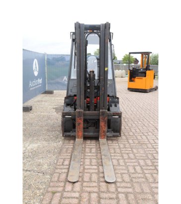 Forklift Fenwick-Linde E30-03/600 Electric 3000kg 4.4m 2011 Fenwick-Linde E30-03/600 2011 2 Forklift image 8