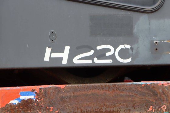 Linde H220 Diesel Rough-Terrain Forklift 22000kg 5.0m 2001 H220 2001 2 Rough Terrain Forklift image 8