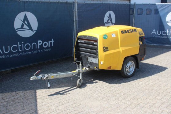Mobile Compressor Kaeser M30 Diesel 18.2kW 2022 M30 2022 2 Compressors image 8