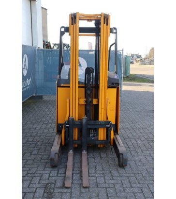Jungheinrich ETV 112 Electric Reach Truck 1200kg 2010 ETV 112 2010 2 image 8