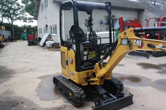 Mini excavator Caterpillar 301.7CR Diesel 18kW 2021 301.7CR 2021 2 image 8