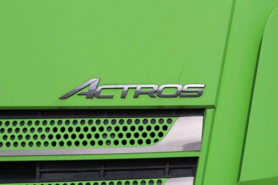 Mercedes-Benz Actros 2551 Diesel Truck 2017 Actros 2551 2017 2 image 8