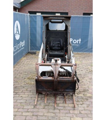 Skid steer loader Bobcat 443 Diesel 1992 (Margin) 443 1992 2 image 8