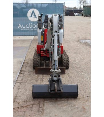 Mini excavator Takeuchi TB210R Diesel 2016 TB210R 2016 2 image 8