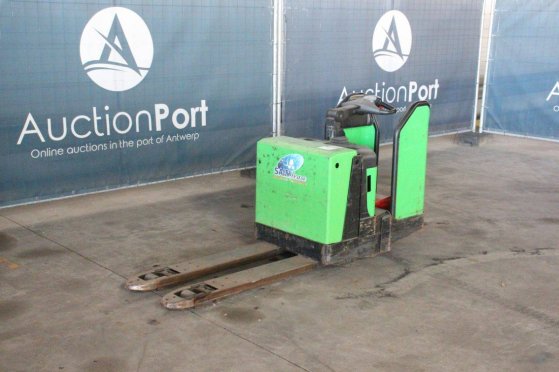 CESAB P320 Electric Pallet Truck 2000kg 2011 Cesab P320 2011 2 Pallet trucks image 8