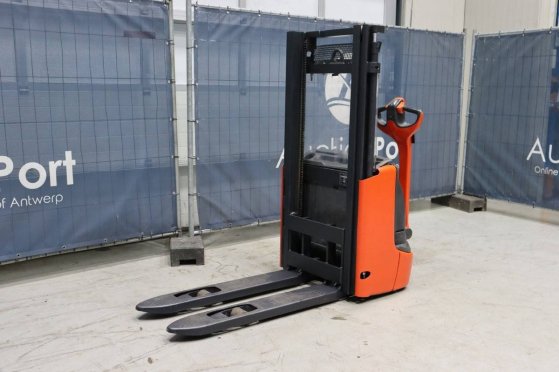 Fenwick-Linde L10B Electric Stacker 1000kg 2.5m 2016 Fenwick-Linde L10B 2016 2 image 8