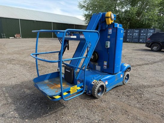 Haulotte Star 10-1 Electric Mast Lift 200kg 10m 2014 Haulotte Star 10-1 2014 2 image 8