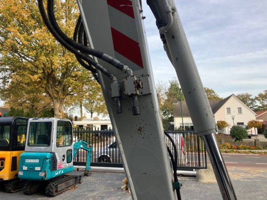 Wheel excavator Takeuchi TB295W Diesel 74kW 2014 TB295W 2014 2 Wheeled Excavators image 8
