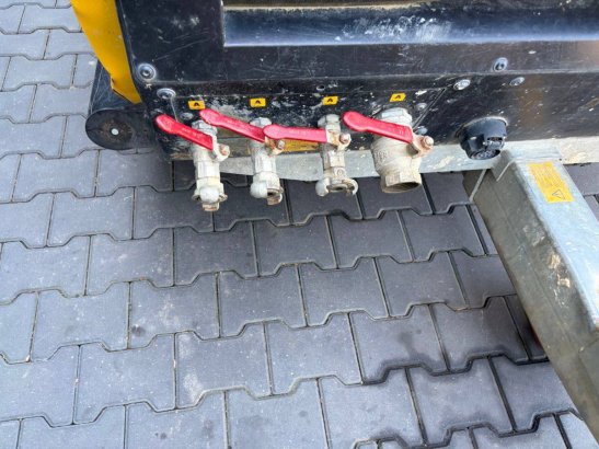 Mobile Compressor Kaeser M115 Diesel 83.5kW 2016 M115 2016 2 Compressors image 8