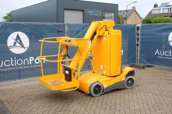 Haulotte Star 10 Electric Mast Lift 200kg 10m 2011 Haulotte Star 10 2011 2 image 8