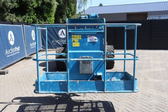 Genie Z-45/25 Articulated Boom Lift Diesel 227kg 16m 2007 Z-45/25 2007 2 image 8
