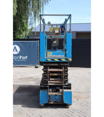 Scissor lift Genie GS-3232 Electric 227kg 11.75m 2007 GS-3232 2007 2 Scissor Lifts image 8