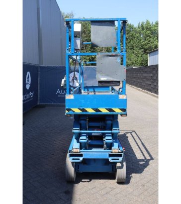 Skyjack SJIII-3226 Electric Scissor Lift 227kg 9.9m 2015 Skyjack SJIII-3226 2015 2 Scissor Lifts image 8