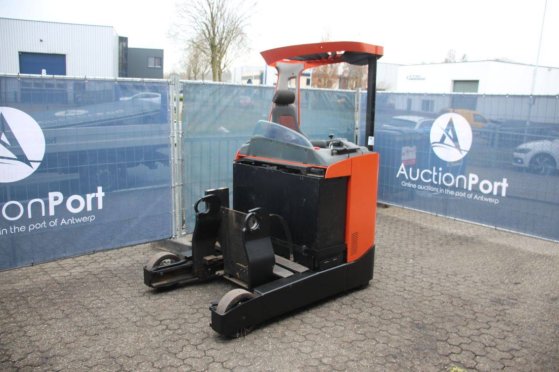 Toyota RRE180 Electric Reach Truck 1800kg 2017 RRE180 2017 2 image 8