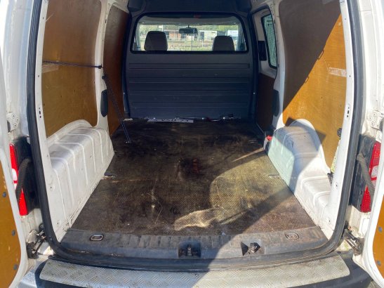 Volkswagen Caddy 1.6 TDI Diesel 102hp 2011 Van (Margin) Volkswagen Caddy 1.6 tdi 2011 2 Closed vans image 8