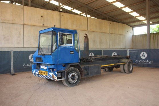 Terminal Tractor Terberg TRT 89 Diesel Terberg TRT 89 2 image 8