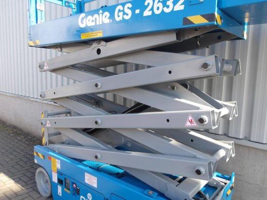 Genie GS-2632 Electric Scissor Lift 9.92m 2016 GS-2632 2016 2 Scissor Lifts image 8