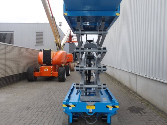 Scissor Lift Genie GS-3246 Electric 11.75m 2012 GS-3246 2012 2 Scissor Lifts image 8
