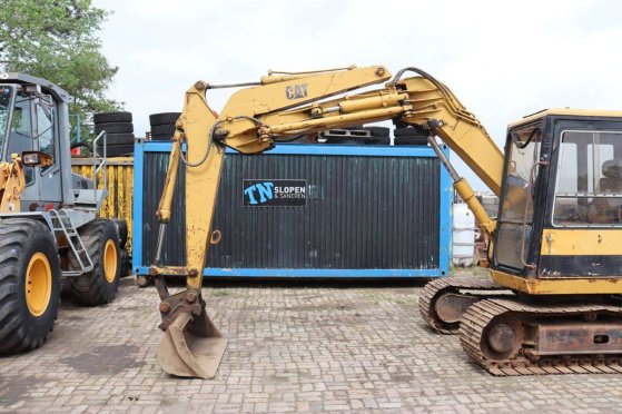 Crawler excavator Caterpillar E70B Diesel 40kW E70B 2 Crawler Excavators image 8