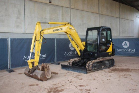 Hyundai R60-7 Diesel Crawler Excavator 2011 R60-7 2011 2 Crawler Excavators image 8